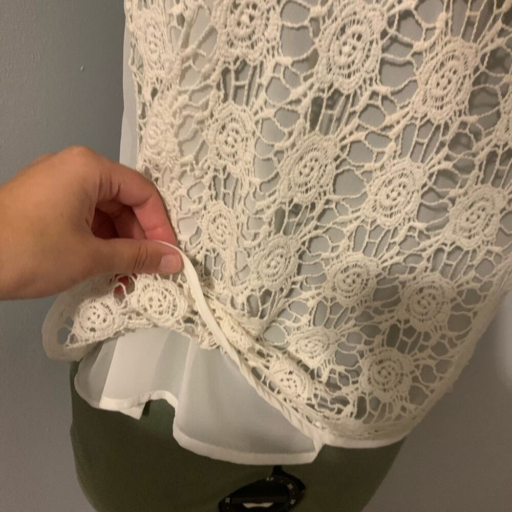 Lauren Conrad Crochet Sheer Short Sleeve Top White Small - Picture 3 of 6